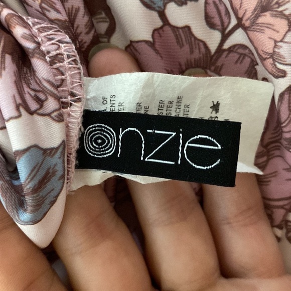 Onzie, Pink Floral Yoga Pants, Size S/M, Excellent Condition - Picture 3 of 7